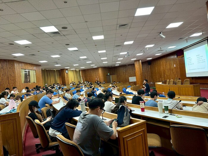 114-1告別匱乏循環:從日常走到心流之境 講座圖片