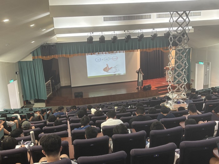 114-1新生適應與愛情學分 青春配方-我的大學生活 高EQ的人際關係練習曲圖片