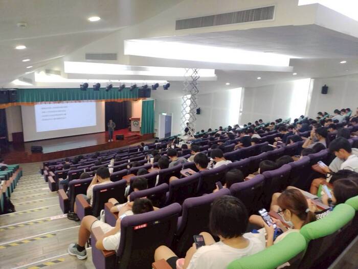 114-1Fun開你的大學生活~新生適應的第一哩路圖片