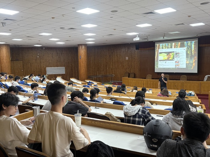 114-1脫單愛情課～在追愛的途中，成為更好的自己  講座圖片