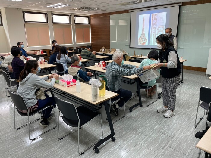 111-1 木作鐵塔疊疊工作坊圖片