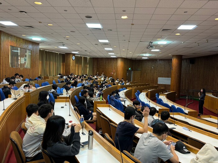 112-1自殺防治講座圖片