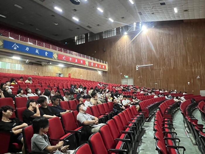 112-1大學導航─大學怎麼玩?重新建立「心」關係圖片