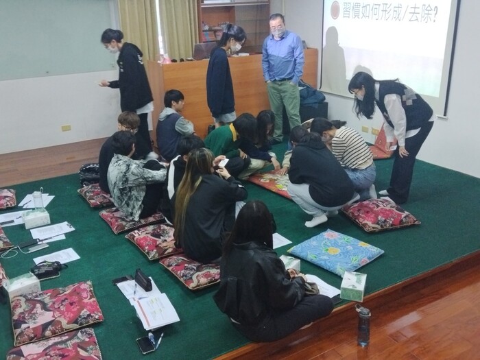 112-1網路習慣微整形：別讓時間被網路偷走圖片