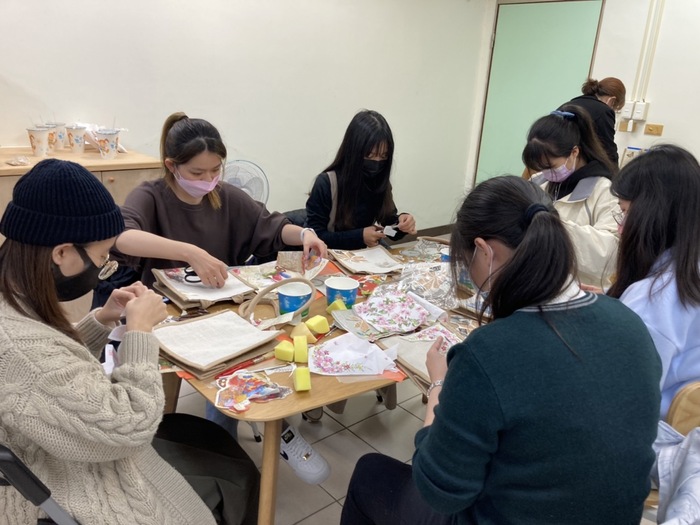 110-1蝶谷巴特與彩繪的相遇圖片